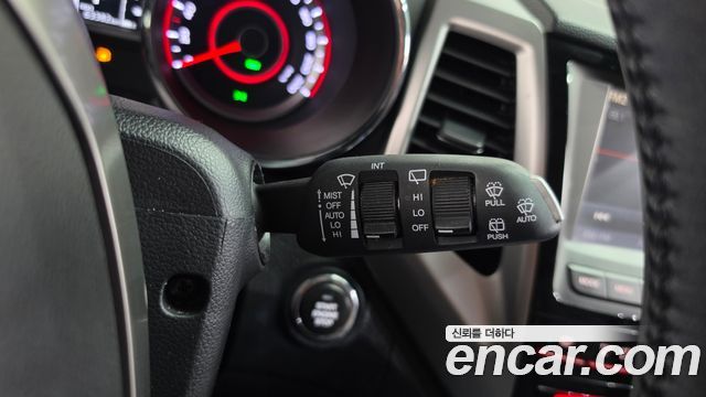 KG Mobility (SsangYong) Tivoli LX 2WD HI-DLX 2016 — фото 19