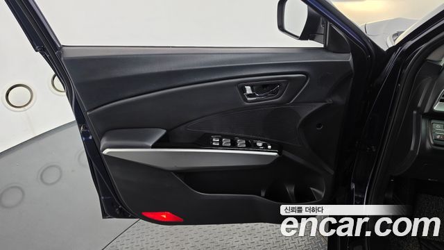 KG Mobility (SsangYong) Tivoli LX 2WD HI-DLX 2016 — фото 24