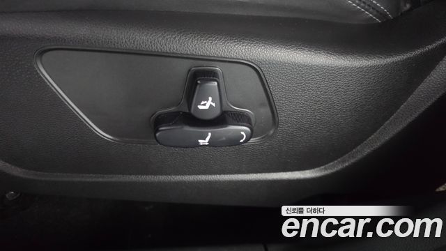 KG Mobility (SsangYong) Tivoli LX 2WD HI-DLX 2016 — фото 29