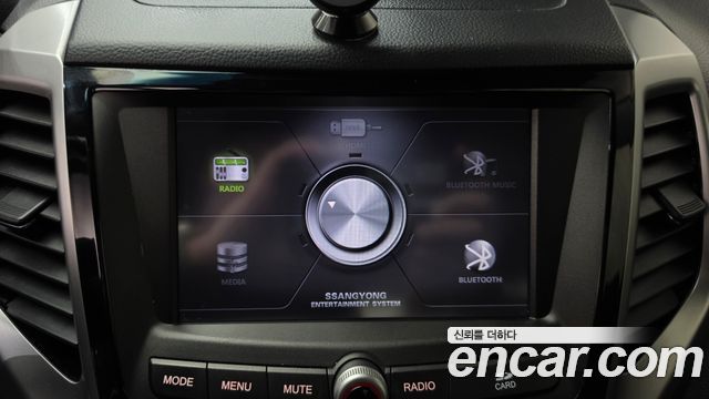 KG Mobility (SsangYong) Tivoli LX 2WD HI-DLX 2016 — фото 30