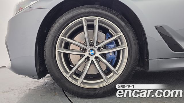 BMW 5 Series (G30) 530i M Sport Package Plus 2017 — фото 5