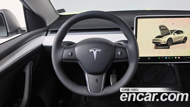 Tesla Model Y RWD 2024 — фото 17