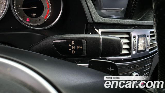 Mercedes-Benz E-Class (W212) E220 Bluetec Avantgarde 2016 — фото 9