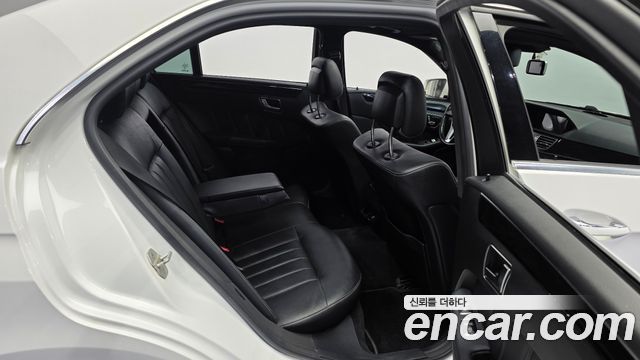 Mercedes-Benz E-Class (W212) E220 Bluetec Avantgarde 2016 — фото 11