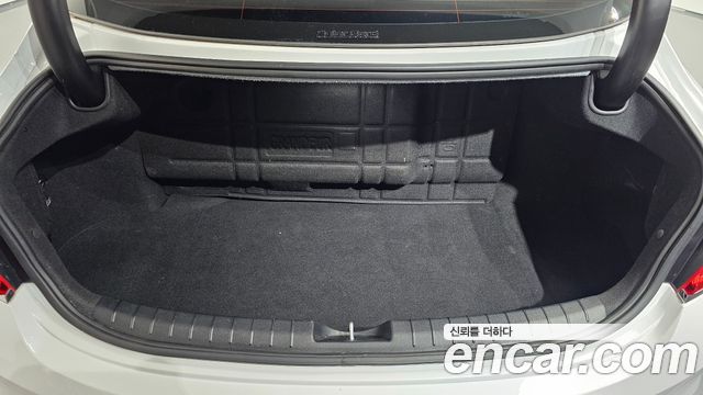 Hyundai Grandeur (IG) 3.0 LPi Modern (Rental Car) 2019 — фото 20