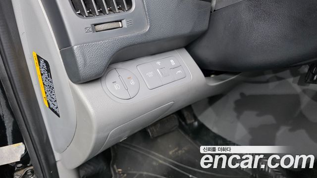 Hyundai Grand Starex Van 5-Seater Modern 2019 — фото 16