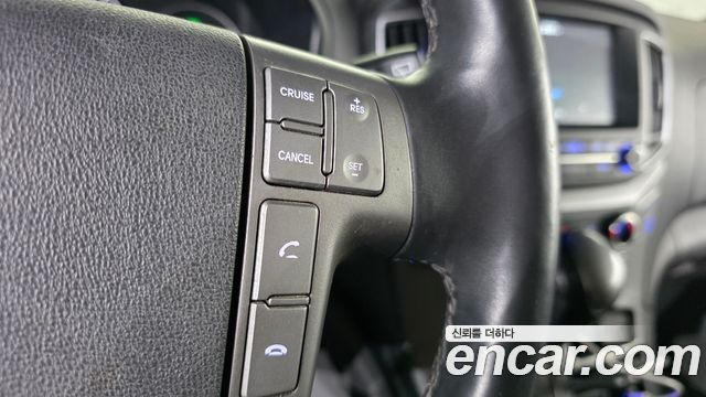 Hyundai Grand Starex Van 5-Seater Modern 2019 — фото 18