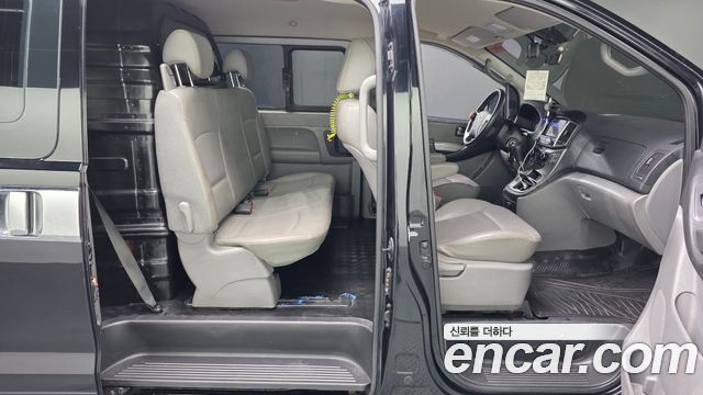 Hyundai Grand Starex Van 5-Seater Modern 2019 — фото 26