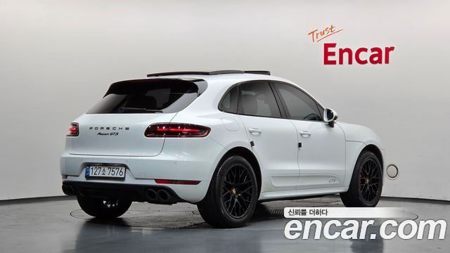 Porsche Macan 3.0 GTS 95B 2017 — фото 2