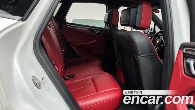Porsche Macan 3.0 GTS 95B 2017 — фото 12