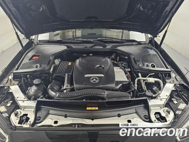 Mercedes-Benz E-Class (W213) E250 AMG Line 2023 — фото 6