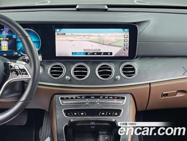 Mercedes-Benz E-Class (W213) E250 AMG Line 2023 — фото 18