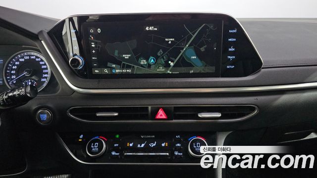 Hyundai Sonata (DN8) 2.0 LPG(rental car) Smart 2020 — фото 12
