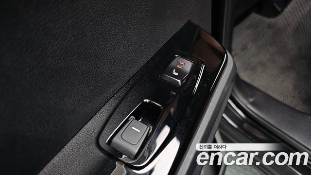 KG Mobility (SsangYong) Torres Gasoline 1.5 4WD Black Edition 2024 — фото 19