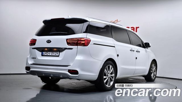 Kia Carnival Gasoline 9-Seater Noblesse Special 2019 — фото 2