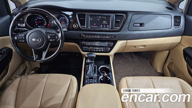 Kia Carnival Gasoline 9-Seater Noblesse Special 2019 — фото 7