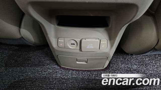 Kia Carnival Gasoline 9-Seater Noblesse Special 2019 — фото 17