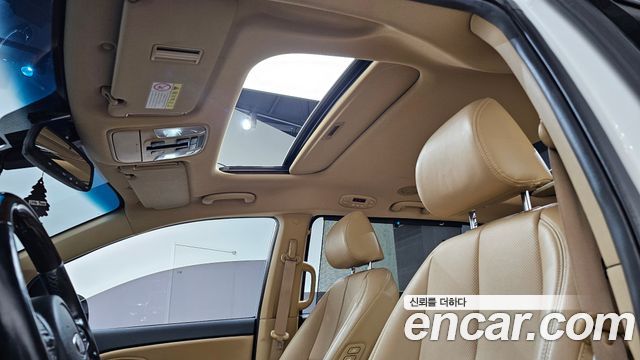 Kia Carnival Gasoline 9-Seater Noblesse Special 2019 — фото 18