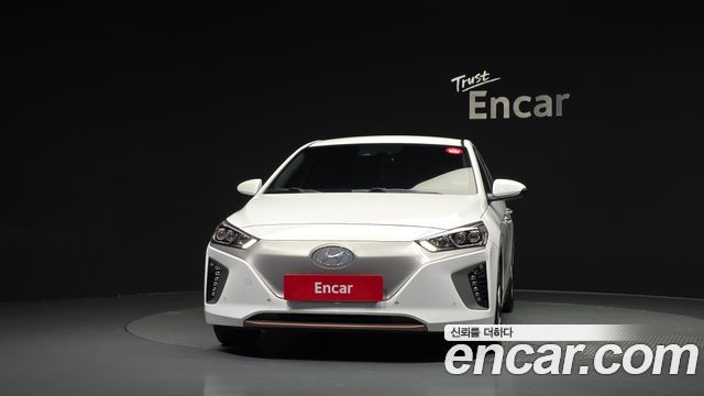 Hyundai Ioniq Electric Q 2018 — фото 3