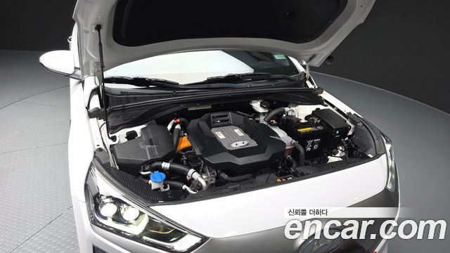 Hyundai Ioniq Electric Q 2018 — фото 6