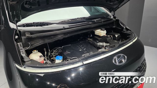 Hyundai Staria L3.5 Cargo 5-Seater Modern 2022 — фото 6
