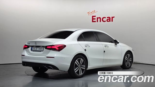 Mercedes-Benz A-Class (W177) A220 Sedan 2021 — фото 2