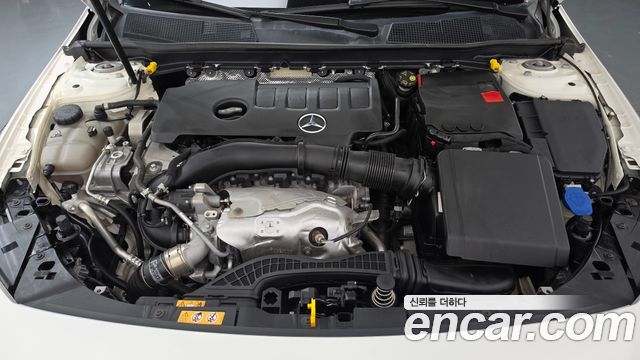 Mercedes-Benz A-Class (W177) A220 Sedan 2021 — фото 6