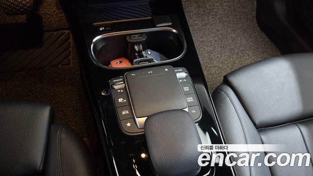 Mercedes-Benz A-Class (W177) A220 Sedan 2021 — фото 18