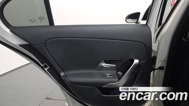 Mercedes-Benz A-Class (W177) A220 Sedan 2021 — фото 25