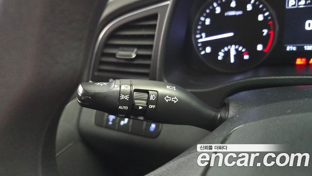 Hyundai Avante (AD) 1.6 GDI Value Plus 2018 — фото 23
