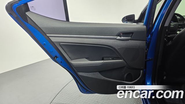 Hyundai Avante (AD) 1.6 GDI Value Plus 2018 — фото 31