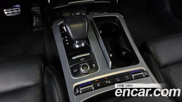 Kia Stinger 2.0 Turbo 2WD Platinum 2019 — фото 9