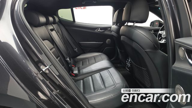 Kia Stinger 2.0 Turbo 2WD Platinum 2019 — фото 11