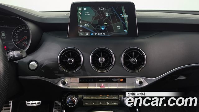 Kia Stinger 2.0 Turbo 2WD Platinum 2019 — фото 12