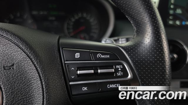 Kia Stinger 2.0 Turbo 2WD Platinum 2019 — фото 16