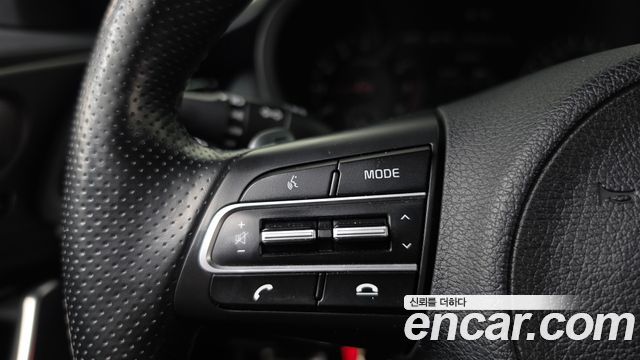 Kia Stinger 2.0 Turbo 2WD Platinum 2019 — фото 17