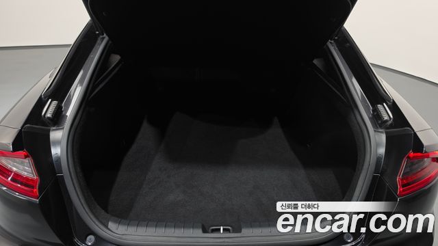 Kia Stinger 2.0 Turbo 2WD Platinum 2019 — фото 20