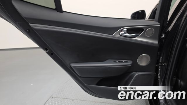 Kia Stinger 2.0 Turbo 2WD Platinum 2019 — фото 25