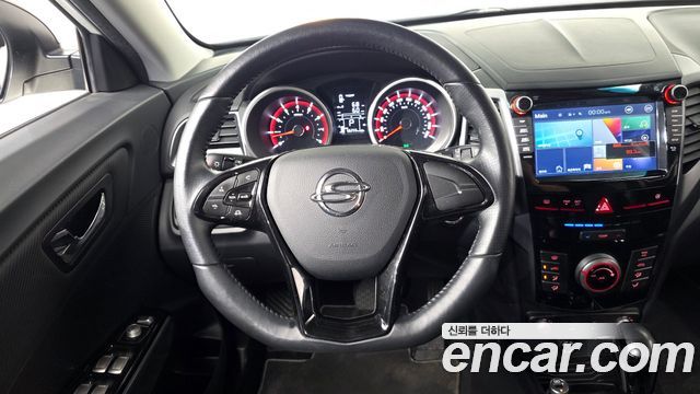 KG Mobility (SsangYong) Tivoli VX 2WD 2017 — фото 17