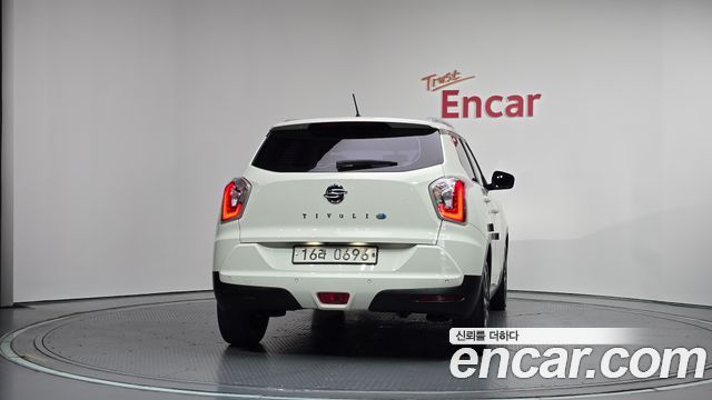 KG Mobility (SsangYong) Tivoli Diesel VX 2WD 2016 — фото 4