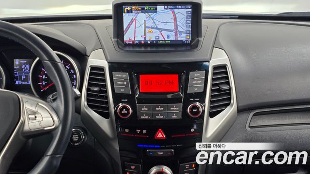KG Mobility (SsangYong) Tivoli Diesel VX 2WD 2016 — фото 14