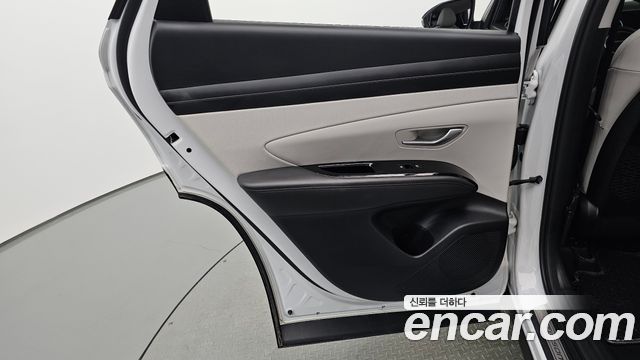 Hyundai Tucson Hybrid (NX4) HEV 1.6 2WD Inspiration 2024 — фото 31