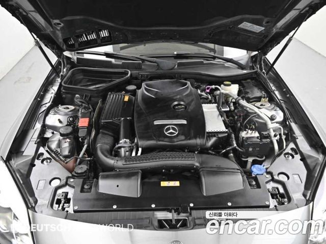 Mercedes-Benz SLC-Class (R172) SLC200 2017 — фото 6