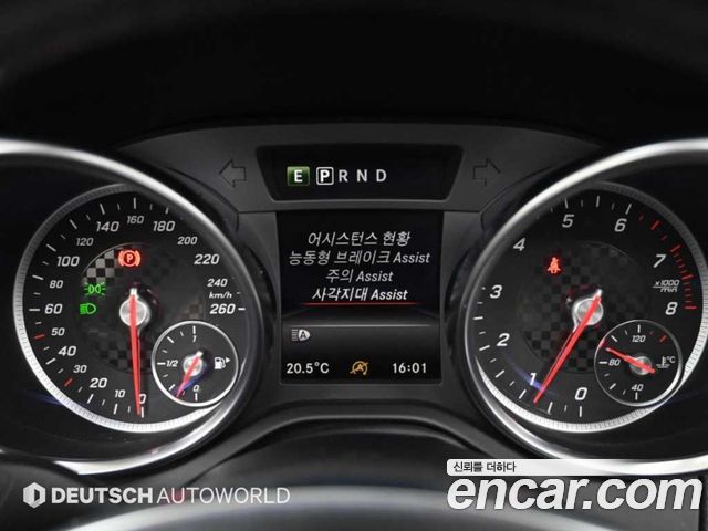 Mercedes-Benz SLC-Class (R172) SLC200 2017 — фото 19