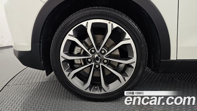 KG Mobility (SsangYong) Tivoli Armor Gear Edition 2WD 2018 — фото 5
