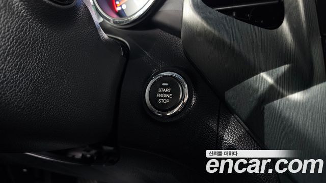 KG Mobility (SsangYong) Tivoli Armor Gear Edition 2WD 2018 — фото 16