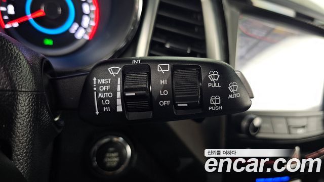 KG Mobility (SsangYong) Tivoli Armor Gear Edition 2WD 2018 — фото 30