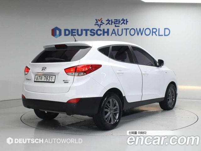 Hyundai Tucson ix Diesel(e-VGT) 4WD Smart 2015 — фото 2