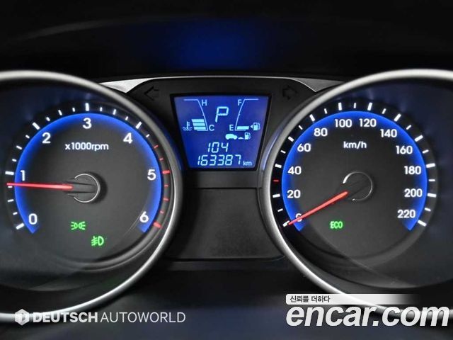 Hyundai Tucson ix Diesel(e-VGT) 4WD Smart 2015 — фото 8