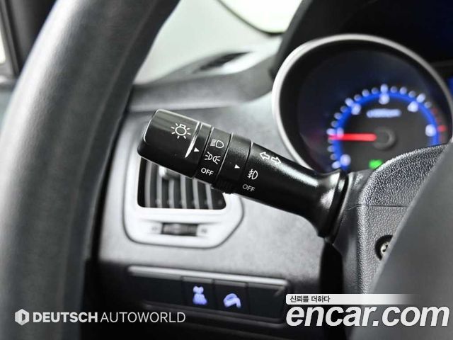 Hyundai Tucson ix Diesel(e-VGT) 4WD Smart 2015 — фото 19
